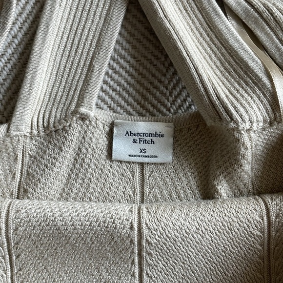 Abercrombie & Fitch Top - Picture 3 of 3